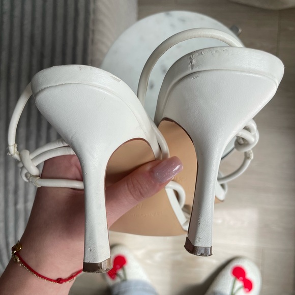 Marc Fisher Strappy Dareta Heel Sandals White Size 7.5 - Picture 8 of 9